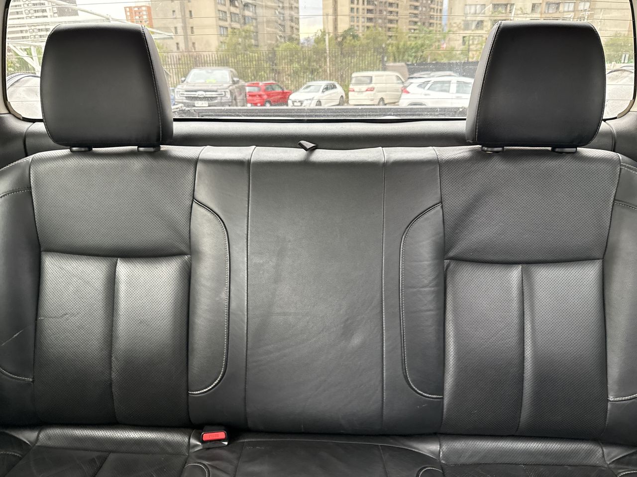 Nissan Np300 — foto 6 de 27