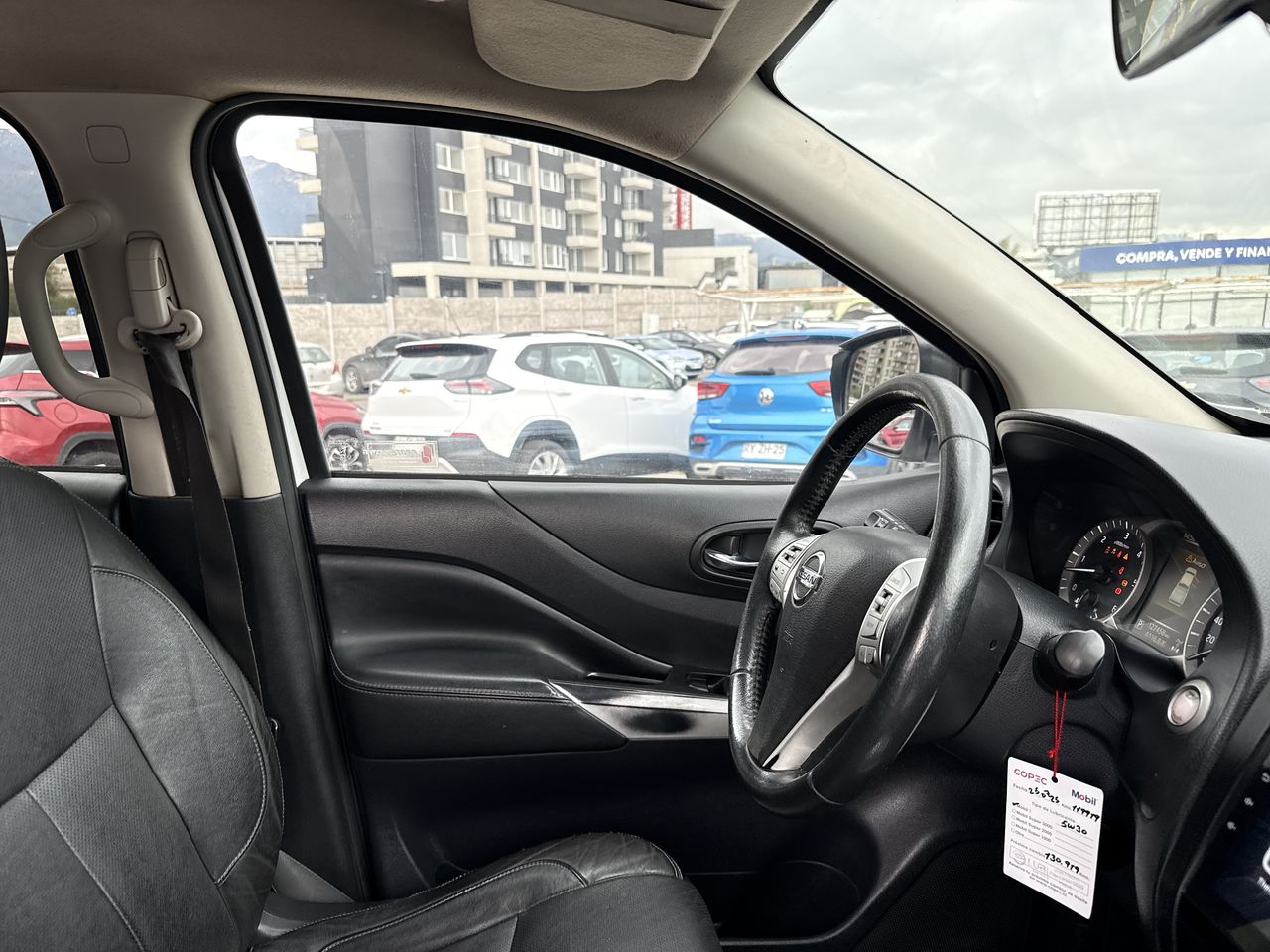 Nissan Np300 — foto 9 de 27