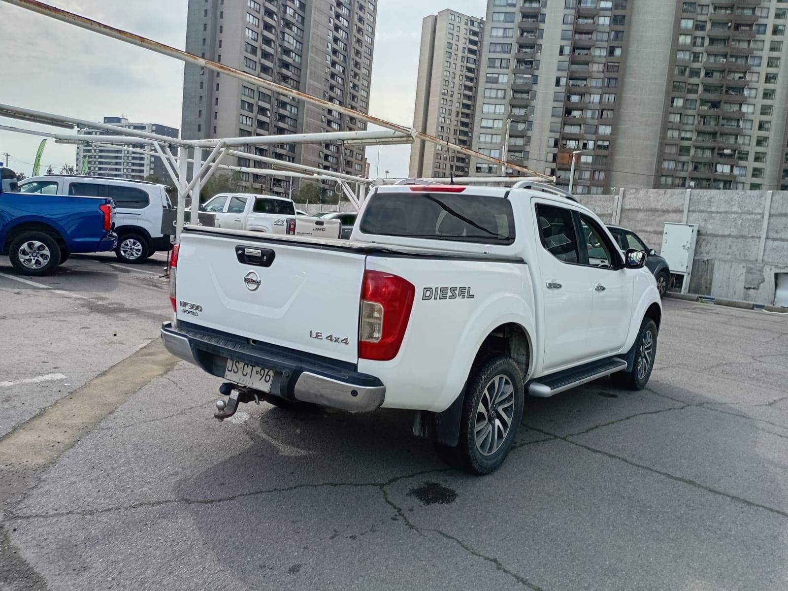 NISSAN - 4