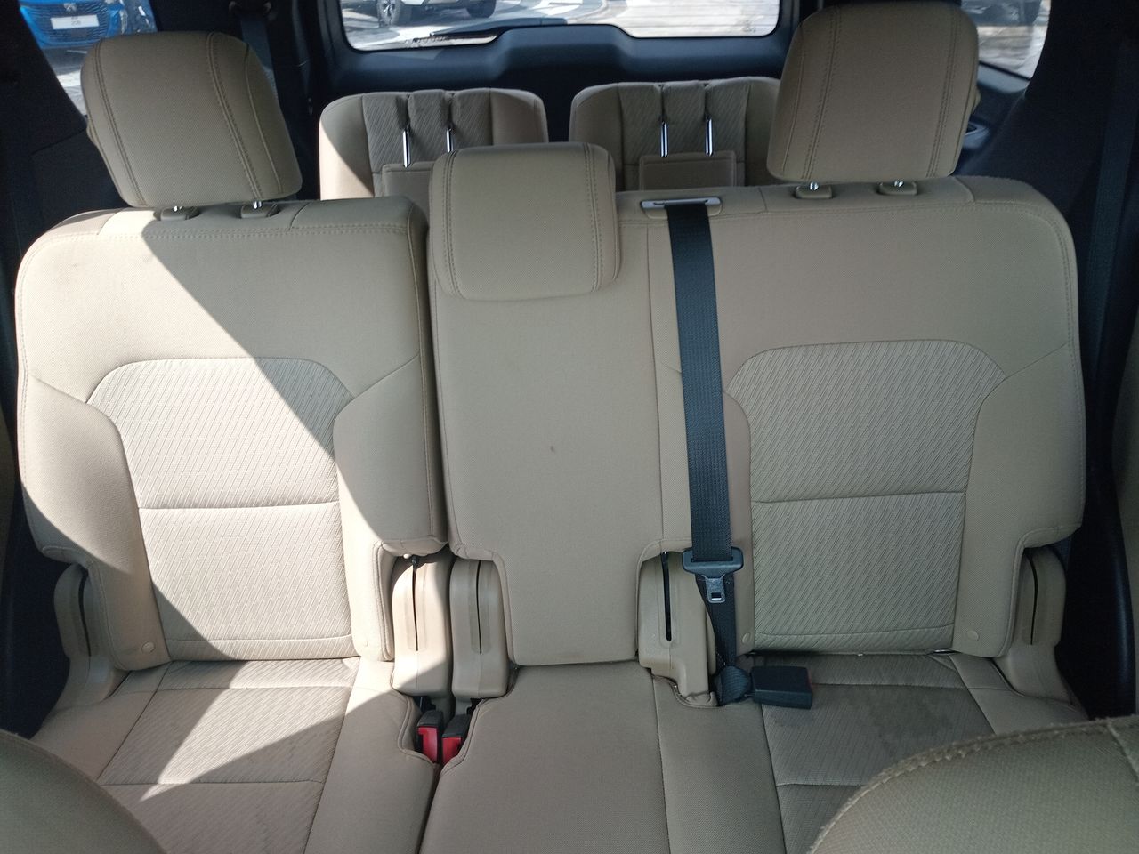 Ford Explorer — foto 33 de 35