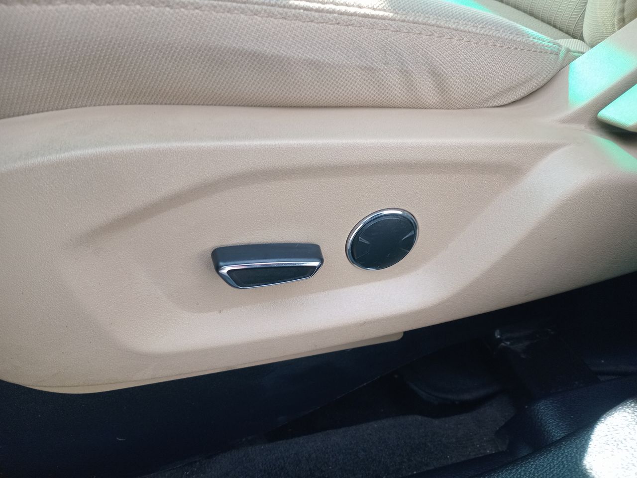 Ford Explorer — foto 22 de 35