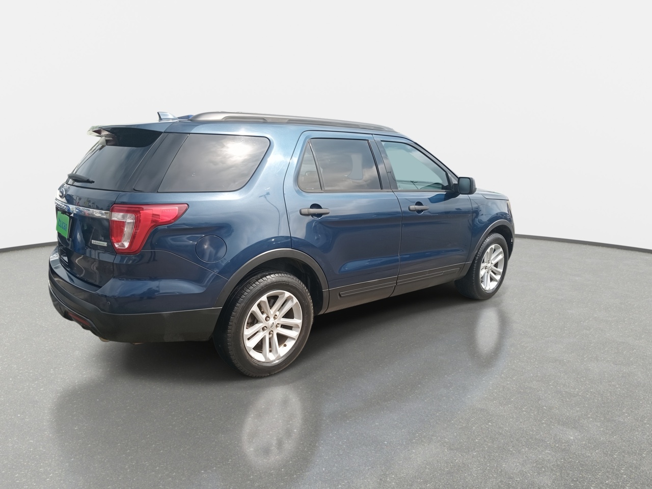 Ford Explorer — foto 8 de 35