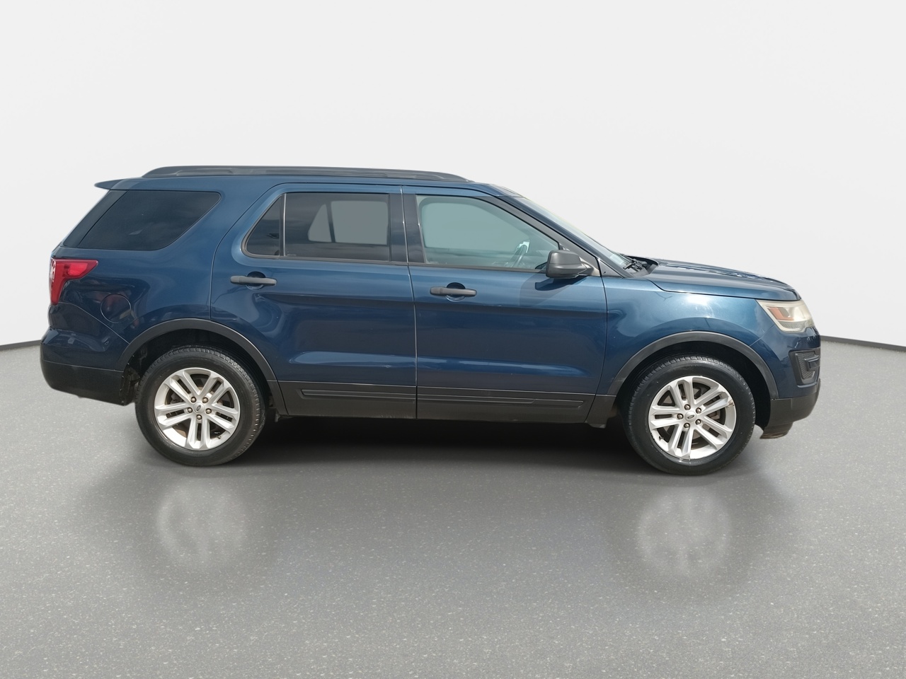 Ford Explorer — foto 9 de 35