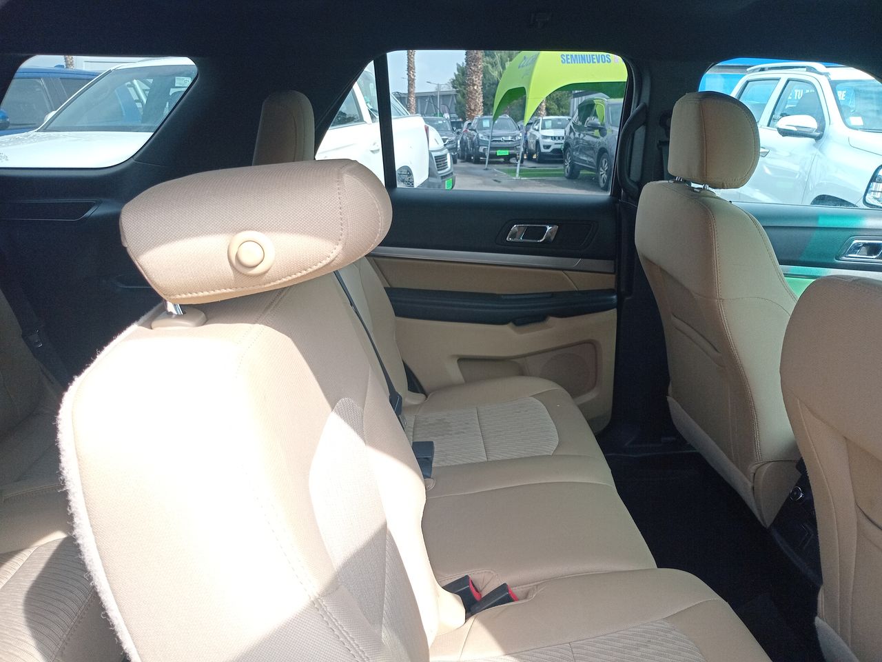 Ford Explorer — foto 14 de 35