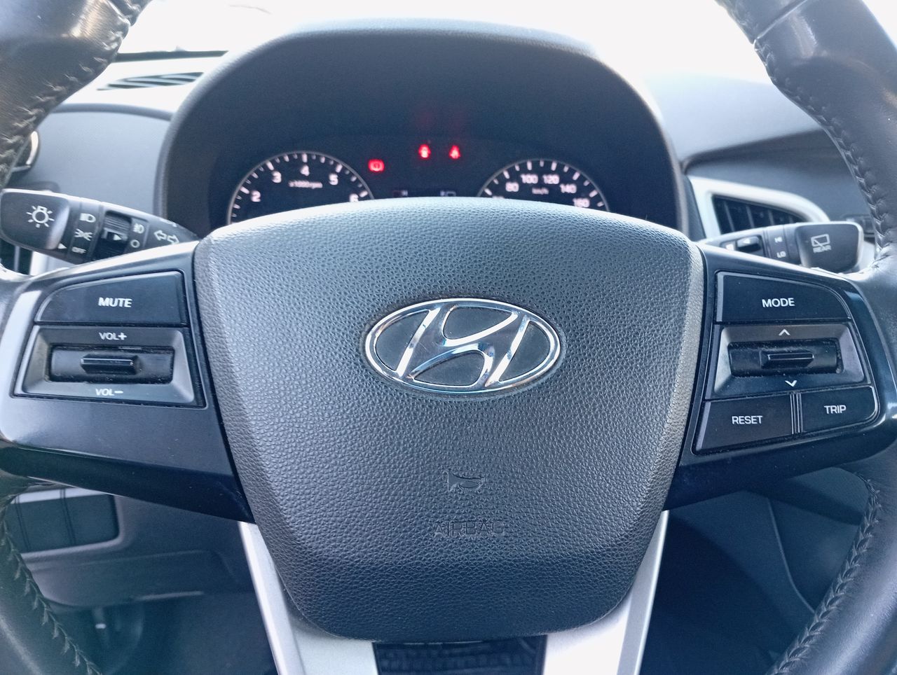 HYUNDAI - 16