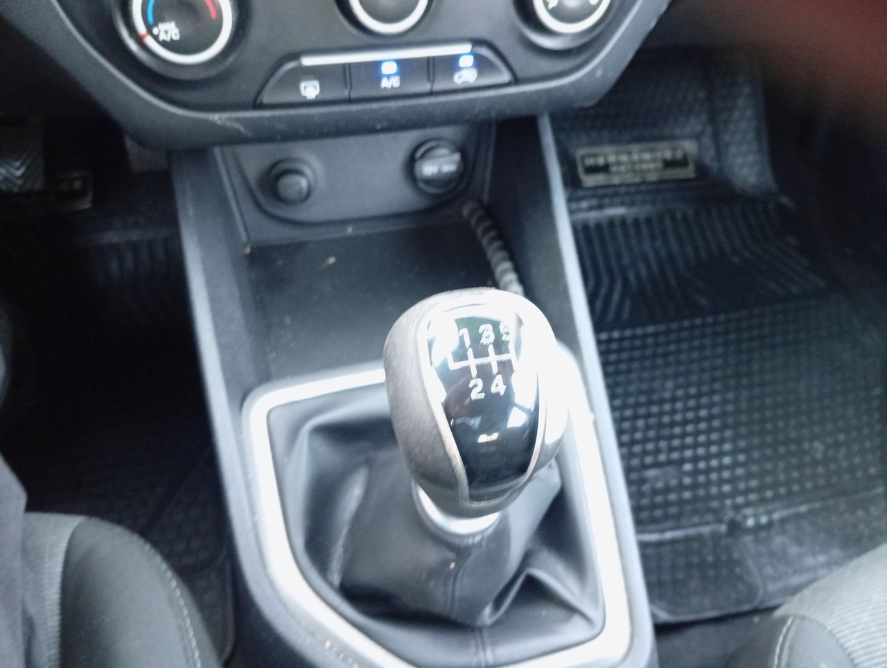 HYUNDAI - 21
