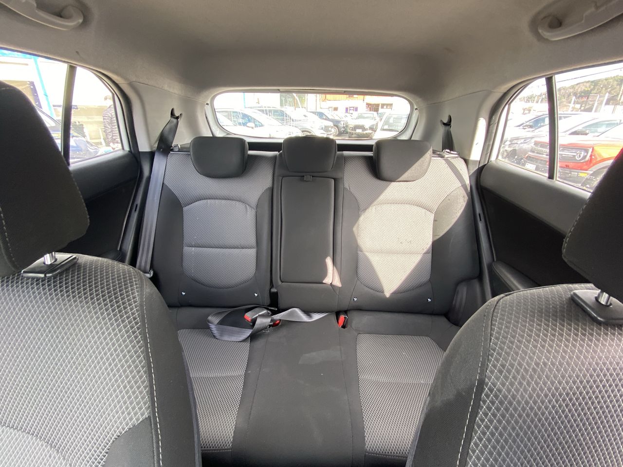 HYUNDAI - 5