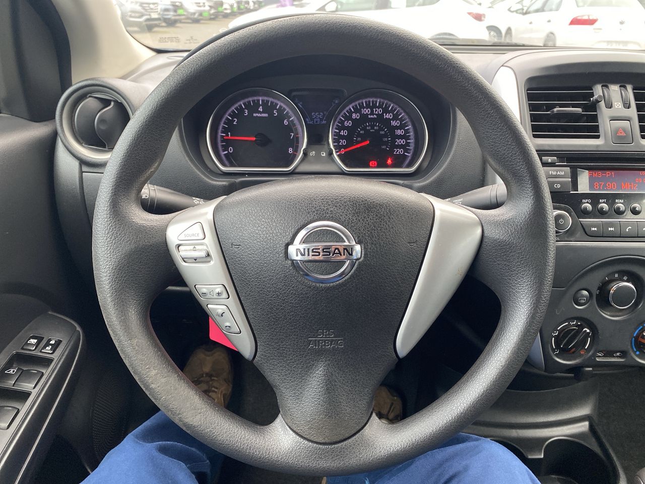 NISSAN - 15