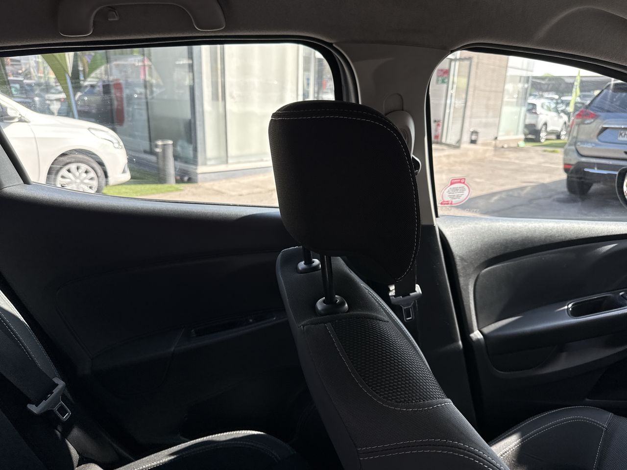 RENAULT - 7
