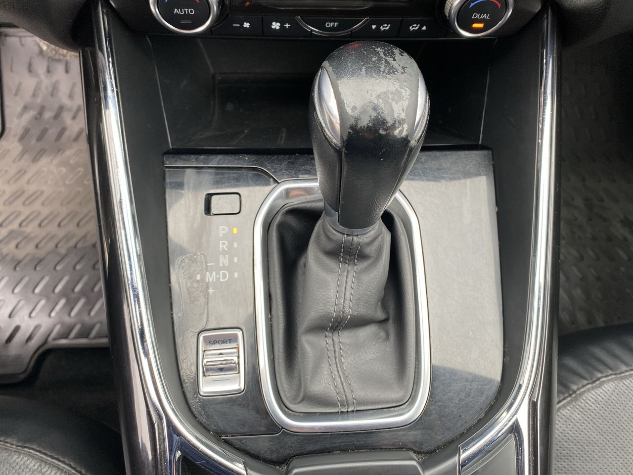 MAZDA - 24
