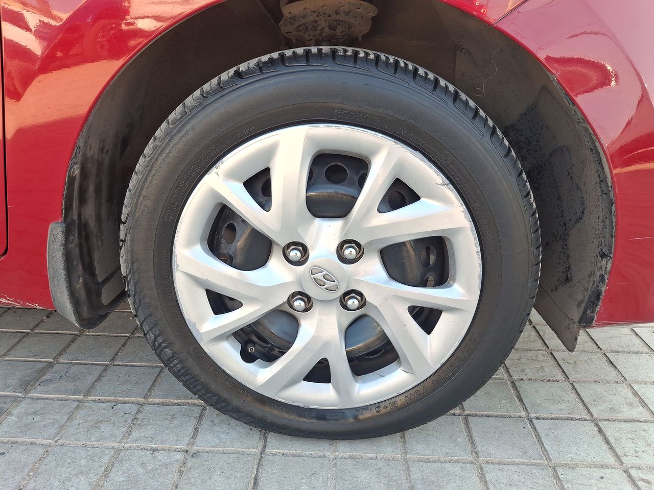 HYUNDAI - 17