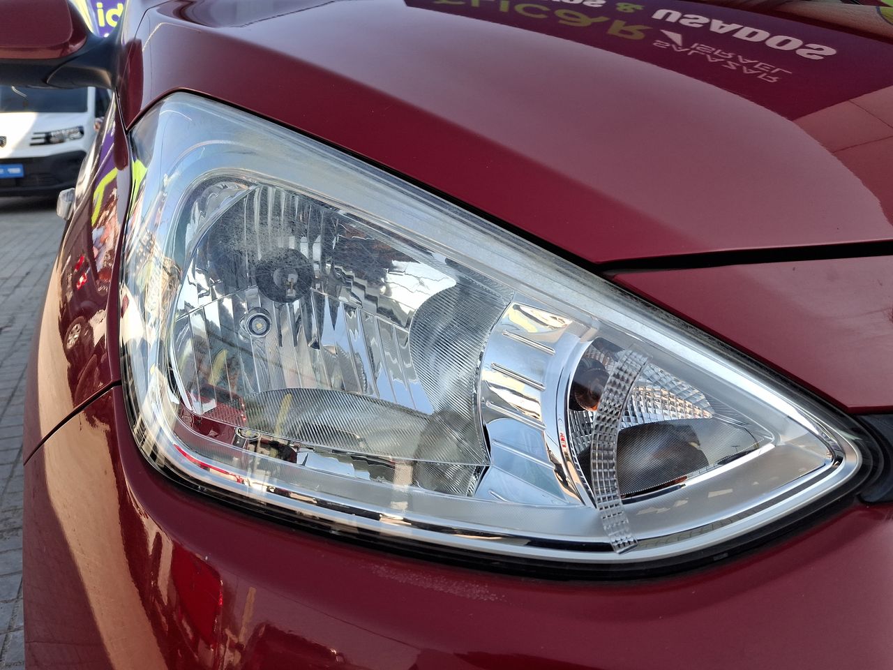 HYUNDAI - 18