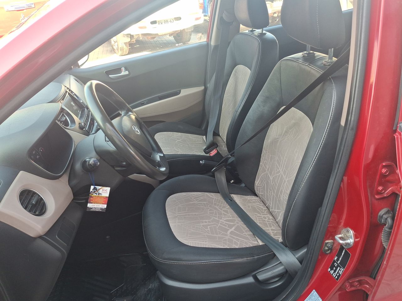 HYUNDAI - 23