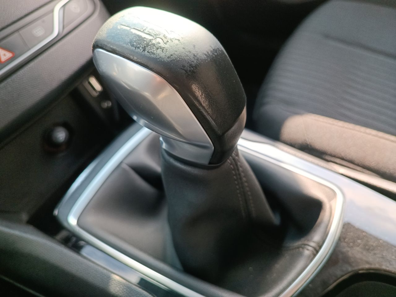 PEUGEOT - 28