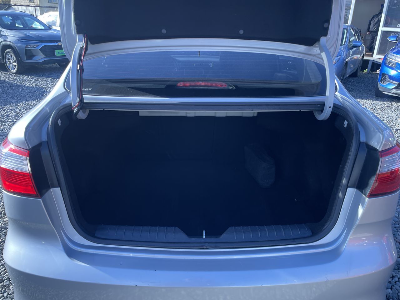 KIA - 12