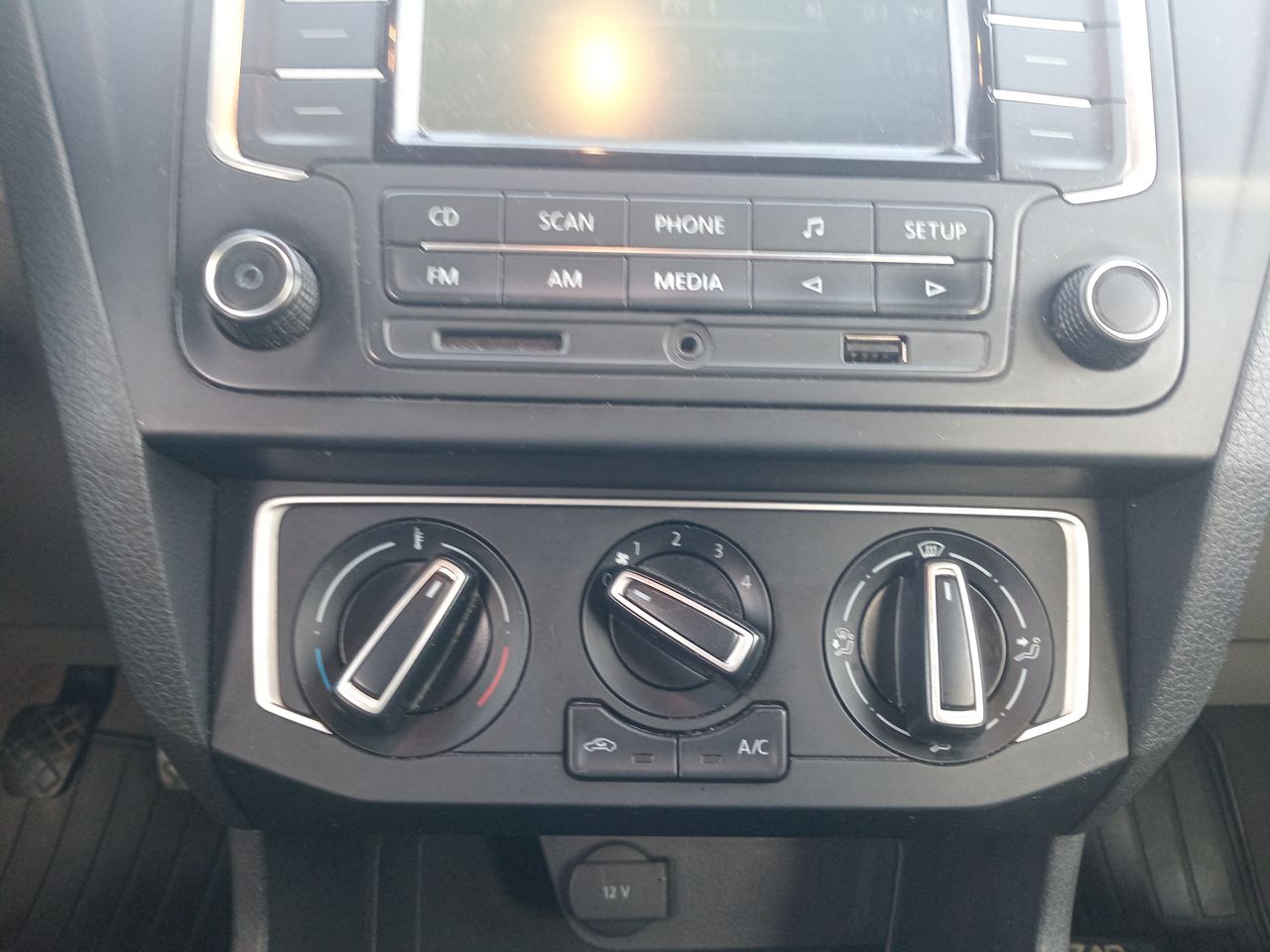 VOLKSWAGEN - 20