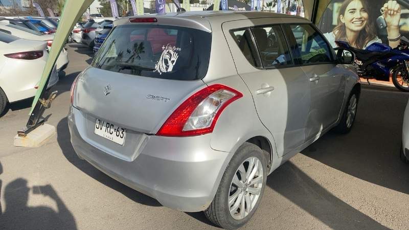 SUZUKI - 4