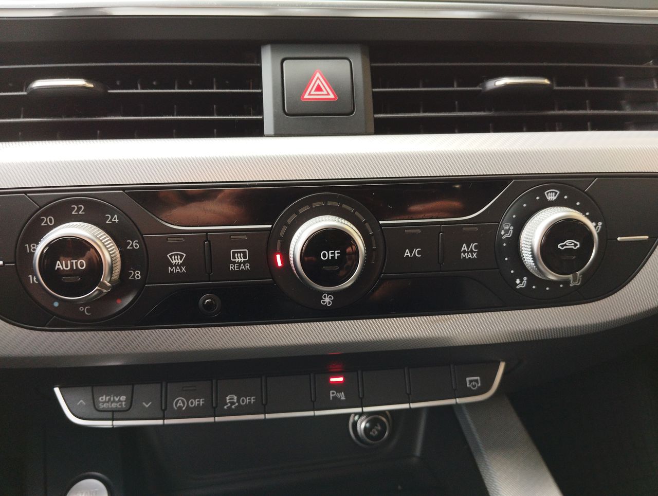 AUDI - 28