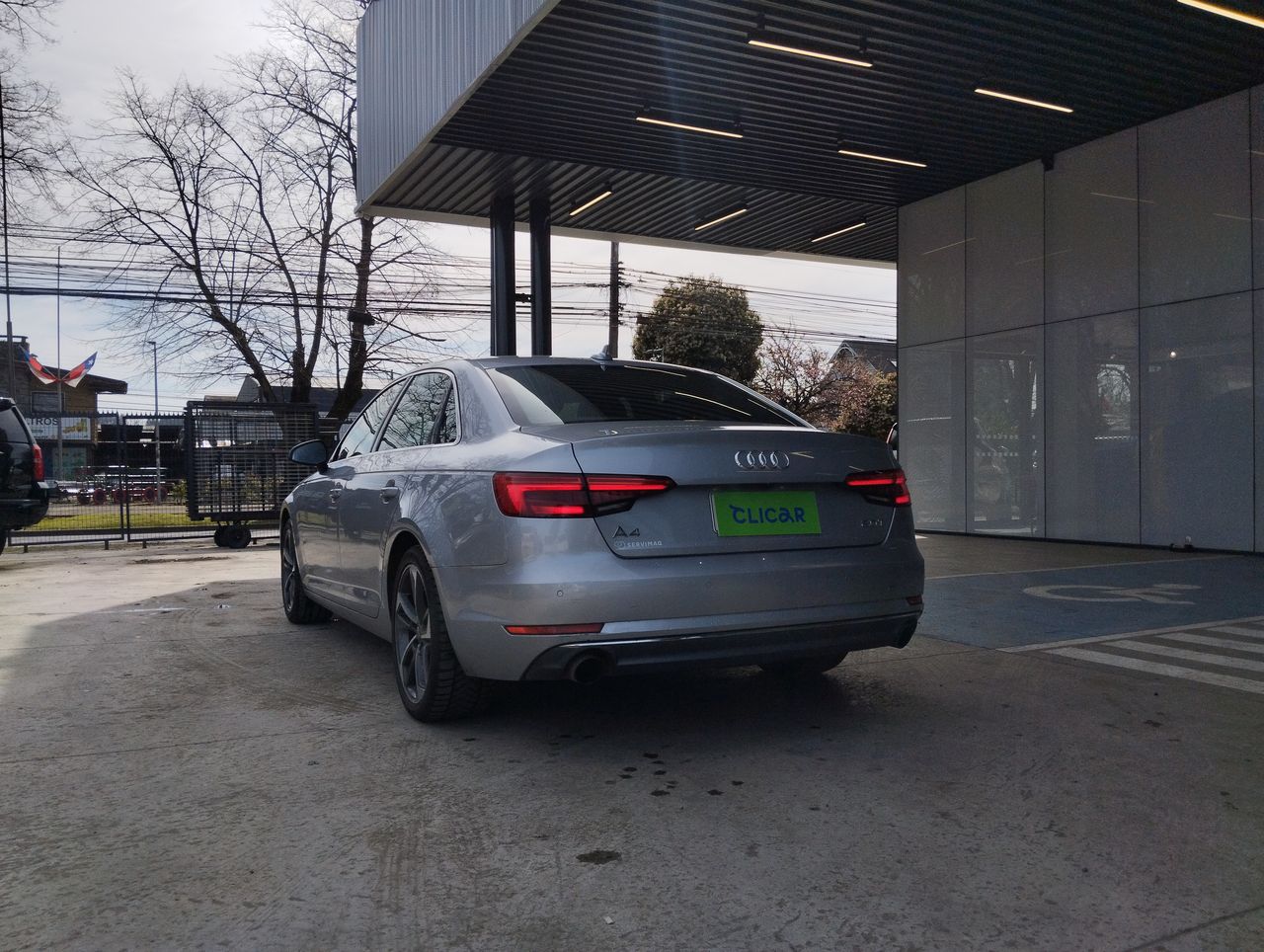 AUDI - 8