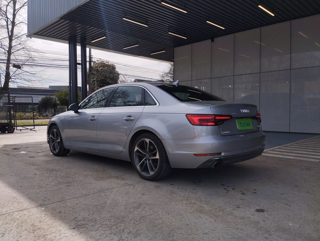 AUDI - 7
