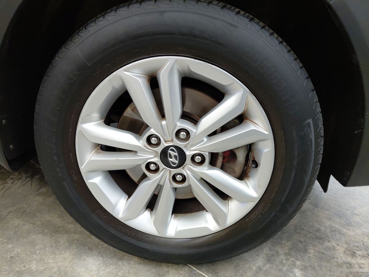 HYUNDAI - 15