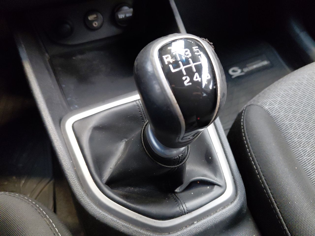 HYUNDAI - 29