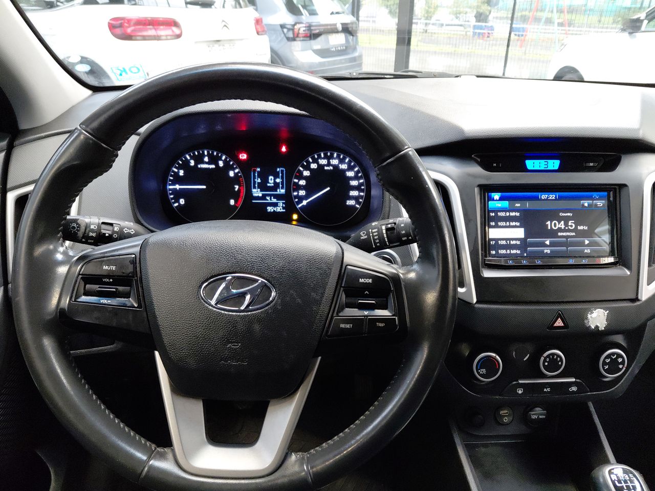 HYUNDAI - 30