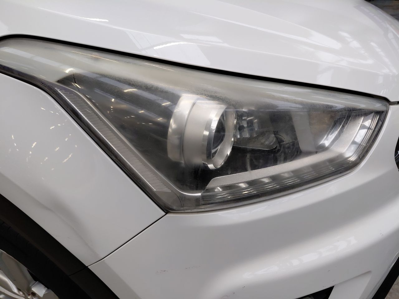 HYUNDAI - 16