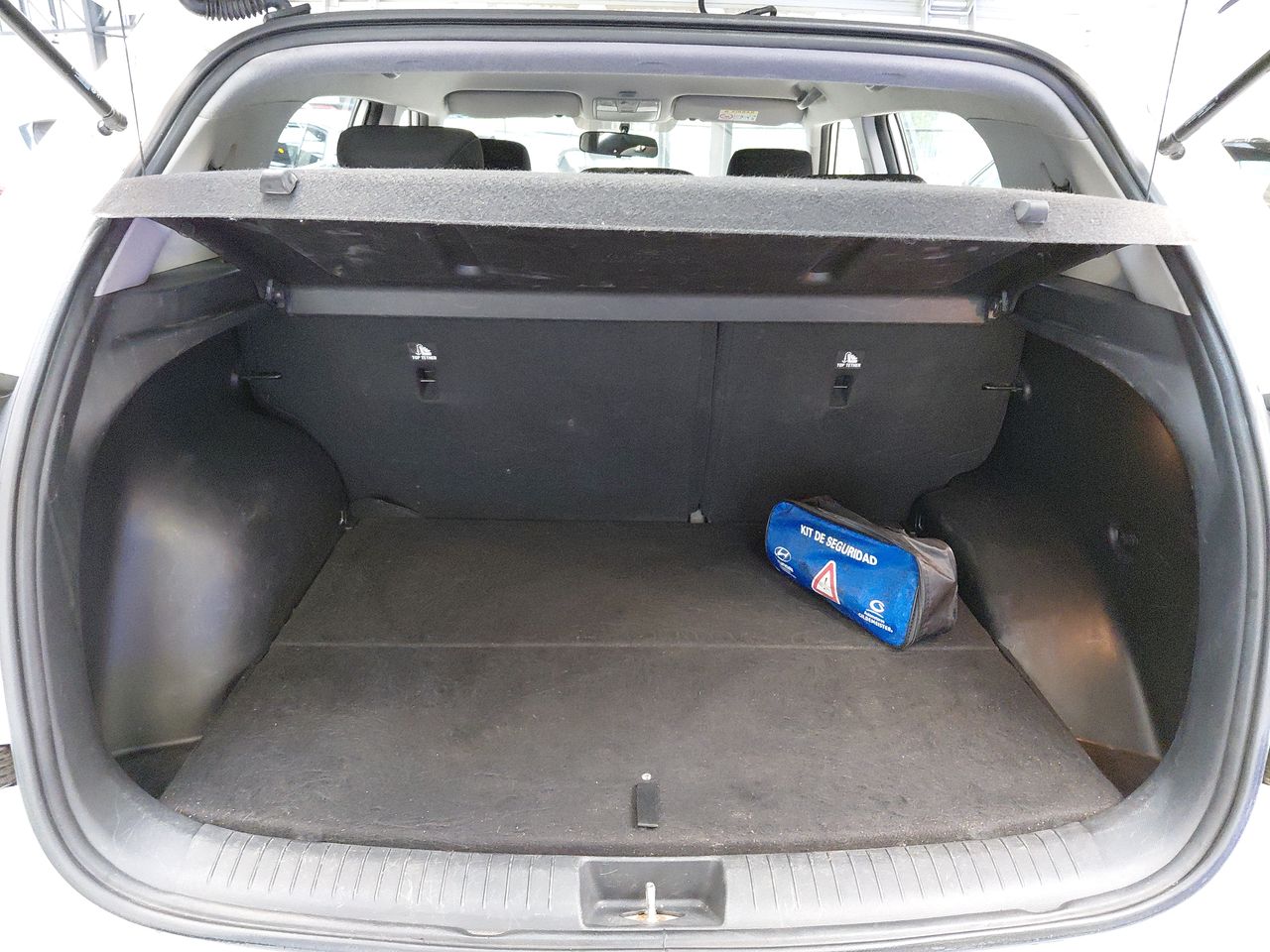 HYUNDAI - 19