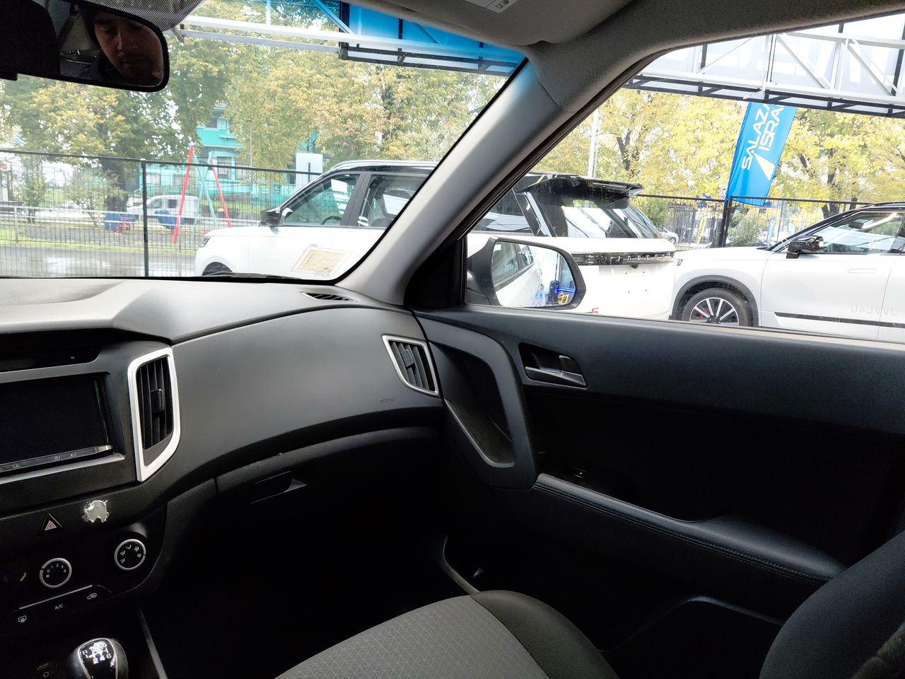 HYUNDAI - 10