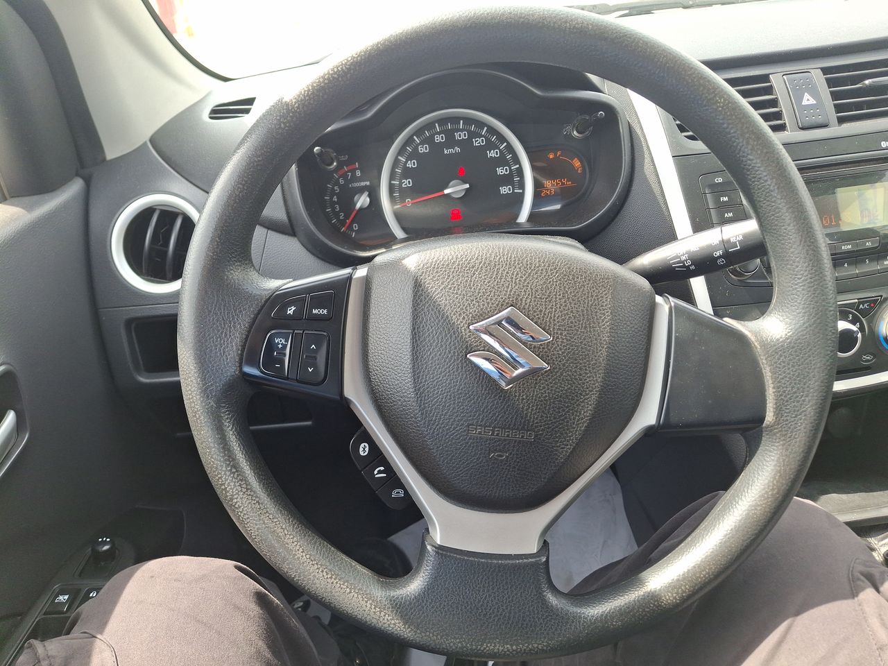 SUZUKI - 23