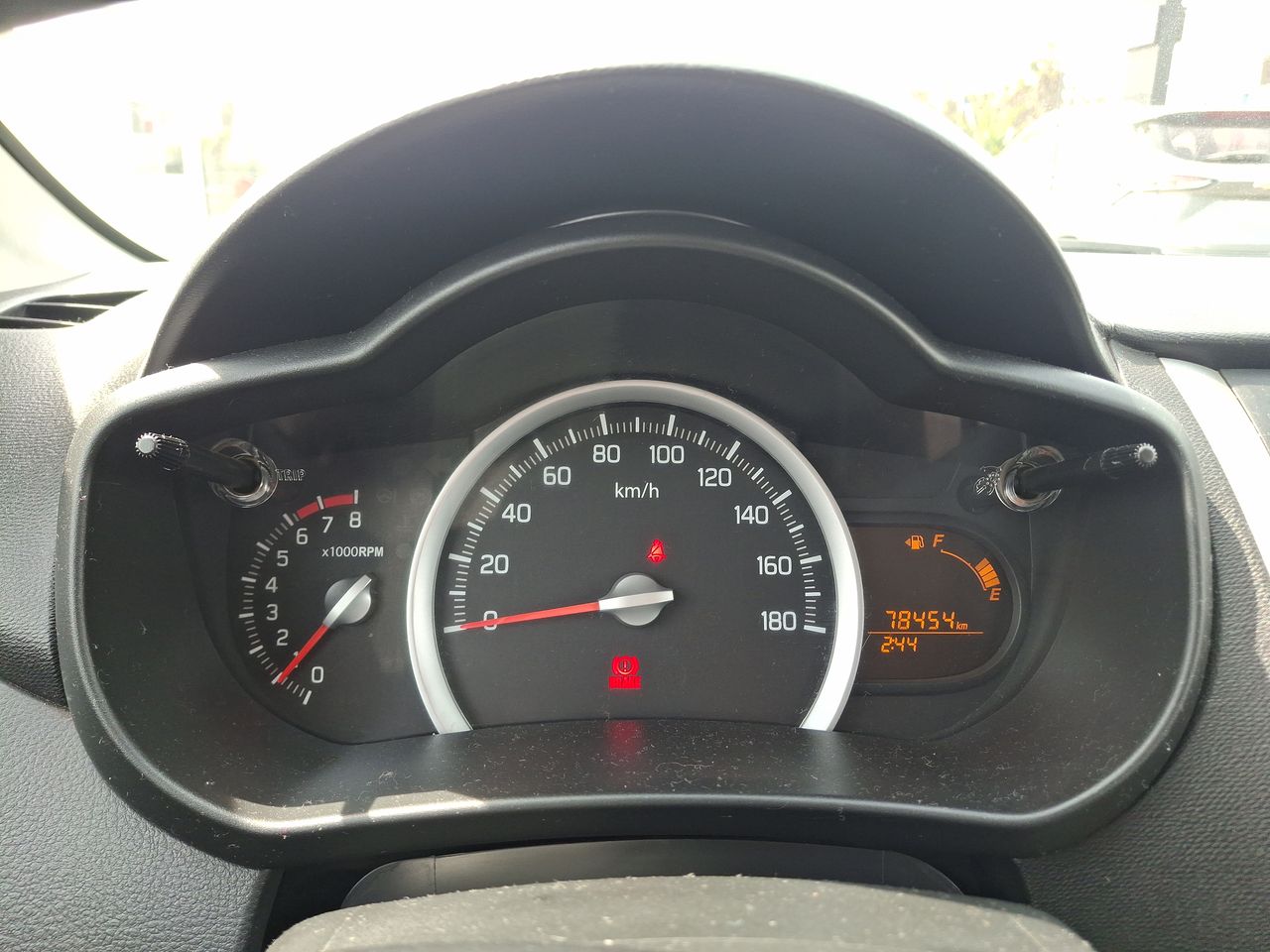 SUZUKI - 25