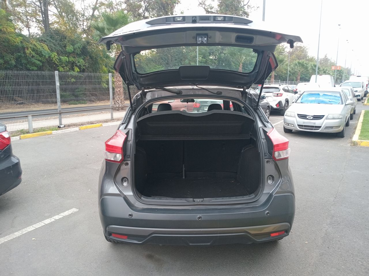 NISSAN - 19