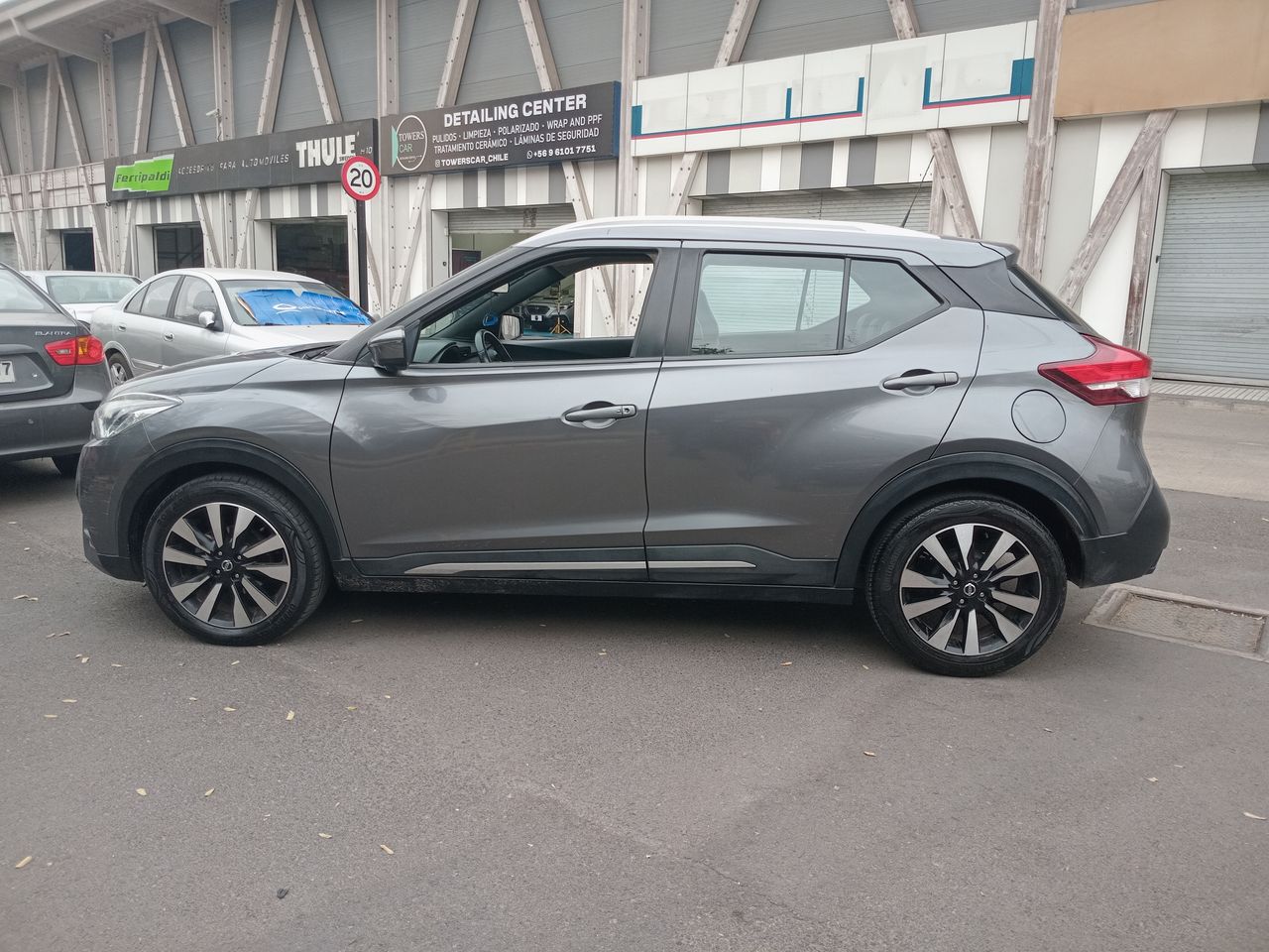 NISSAN - 4