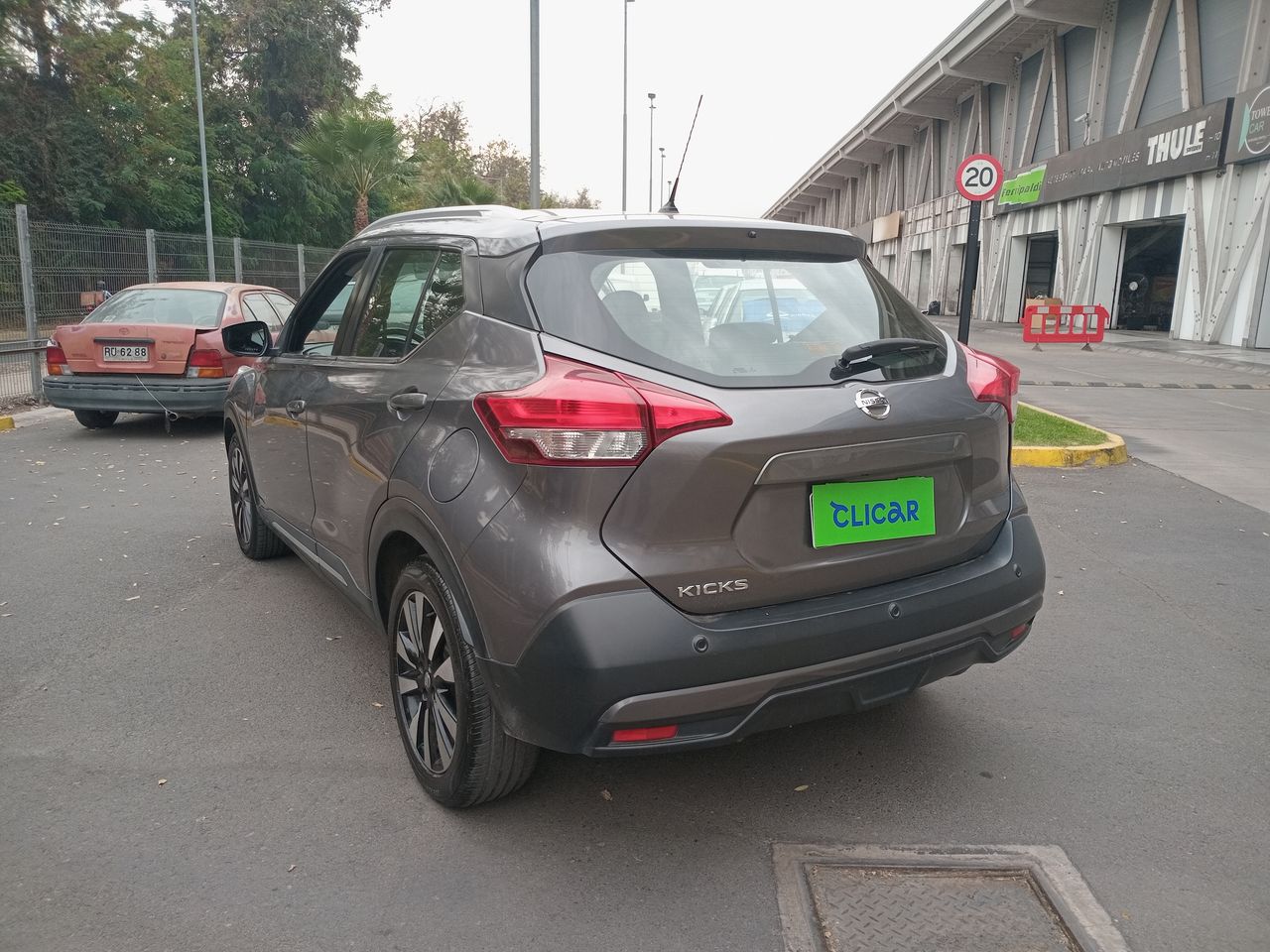 NISSAN - 5