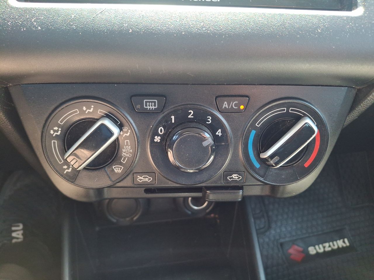 SUZUKI - 27