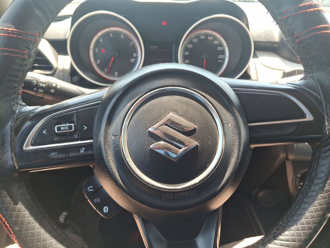 SUZUKI - 24