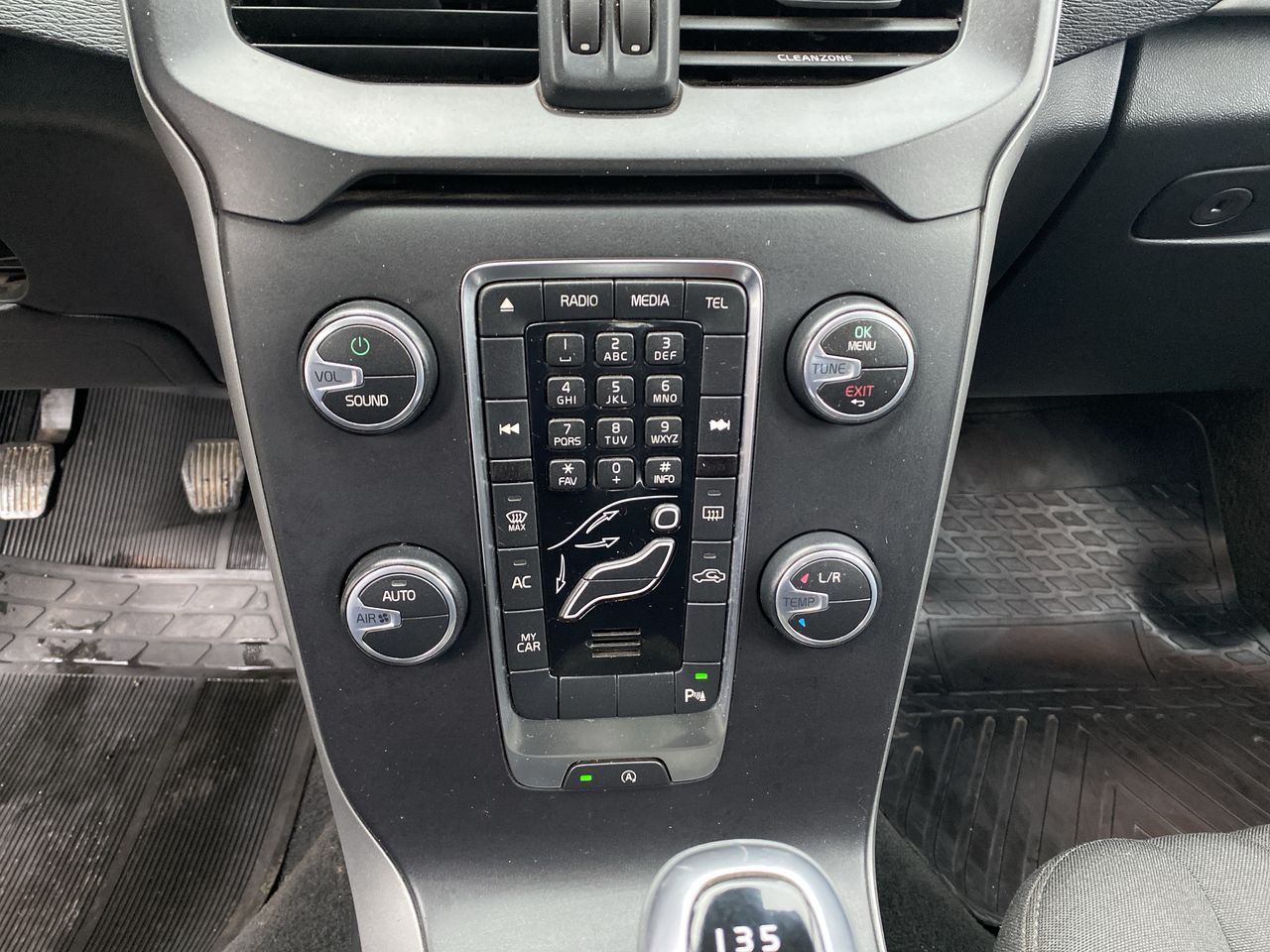 VOLVO - 22