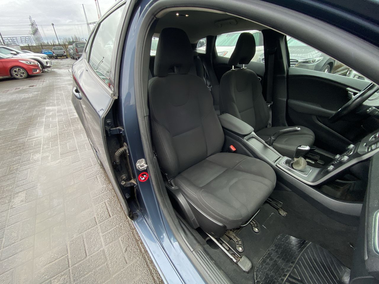 VOLVO - 25