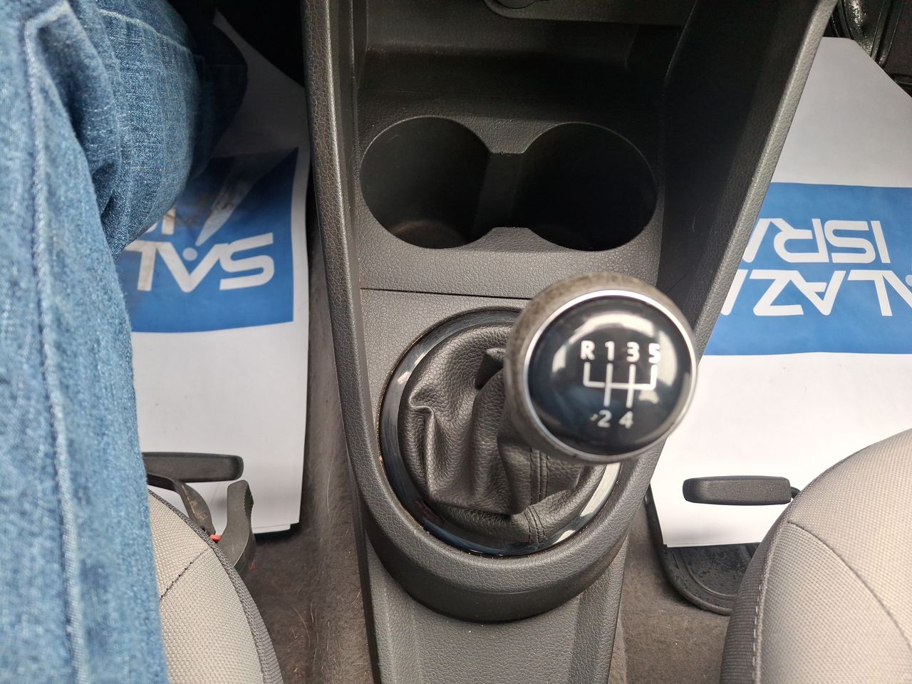 VOLKSWAGEN - 28