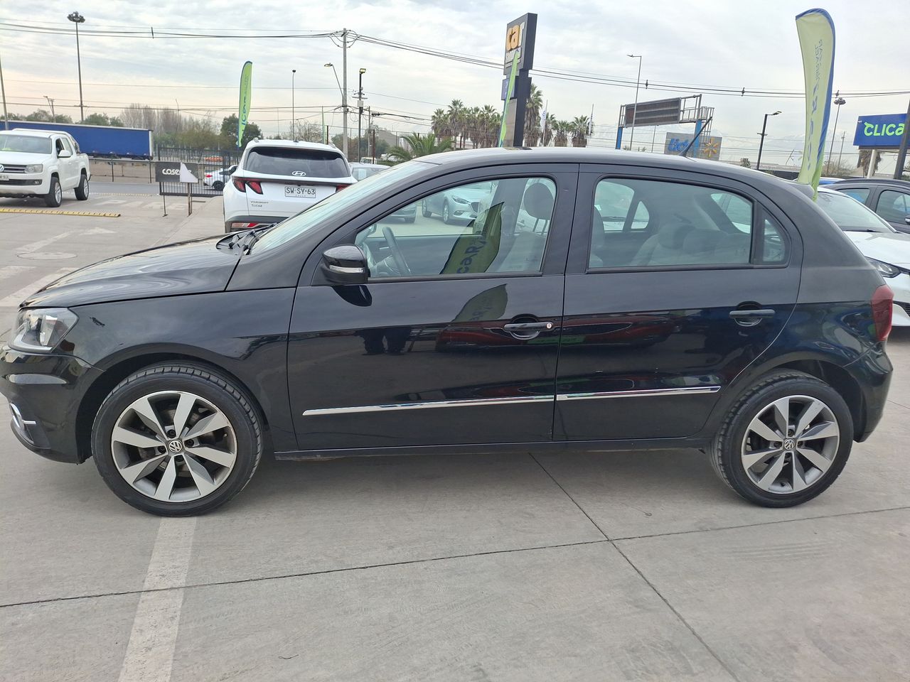 VOLKSWAGEN - 4