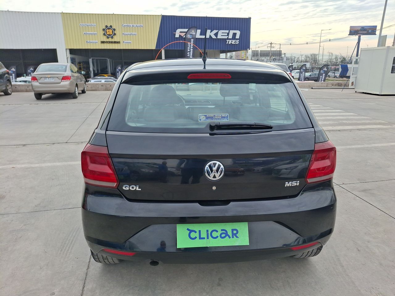 VOLKSWAGEN - 6
