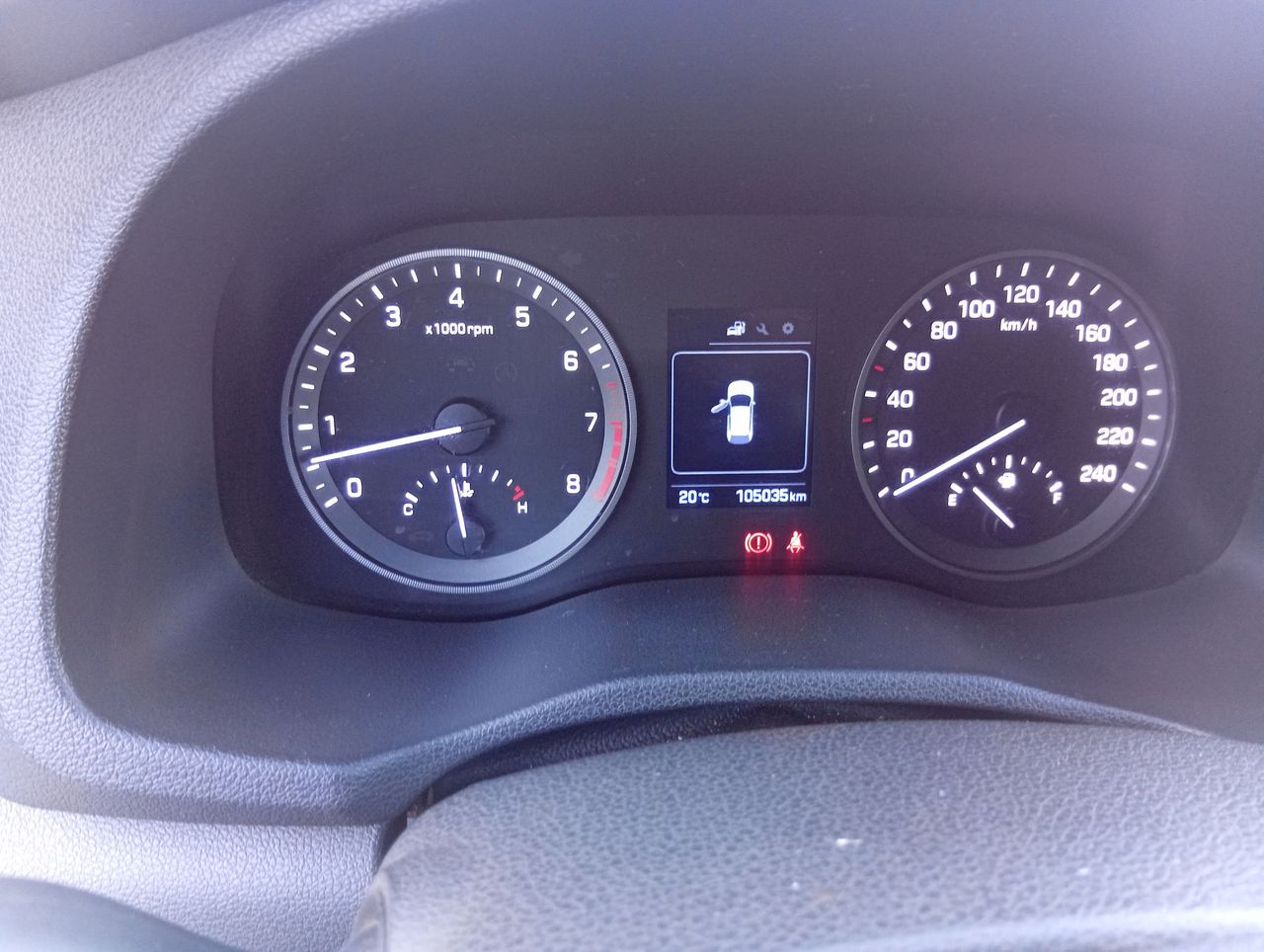 HYUNDAI - 25