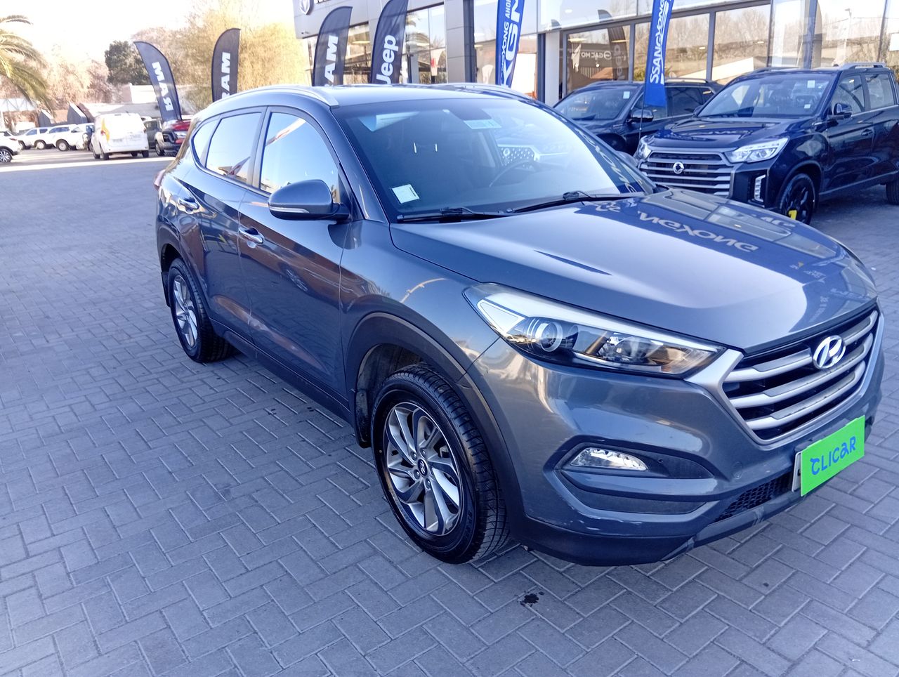 HYUNDAI - 1