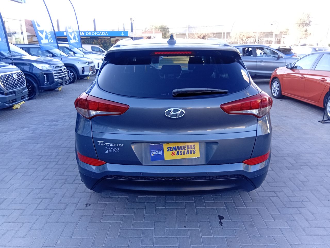 HYUNDAI - 6