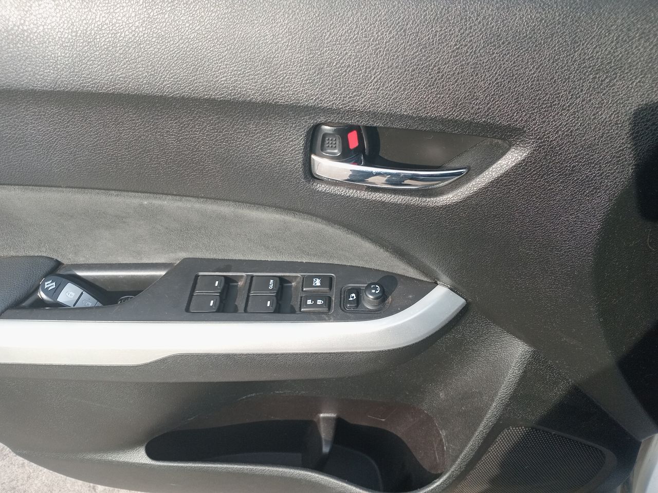 SUZUKI - 13