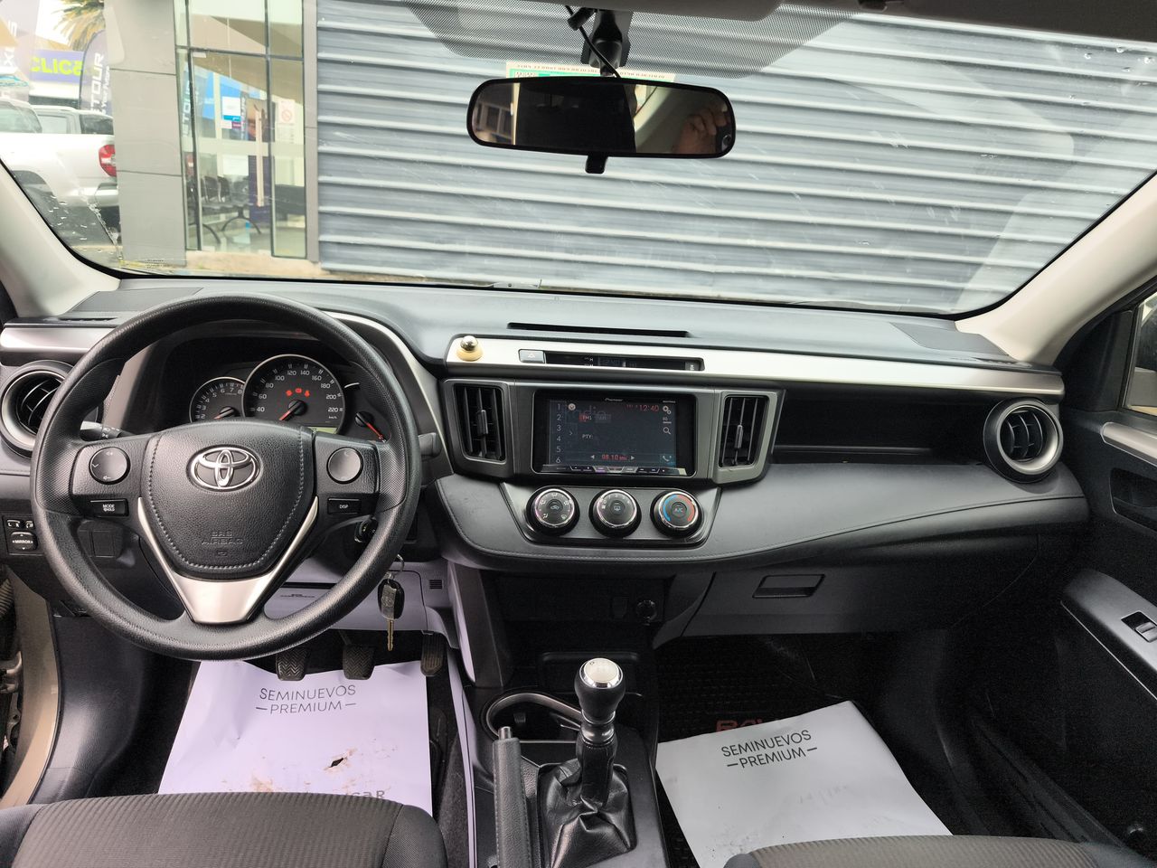 TOYOTA - 20