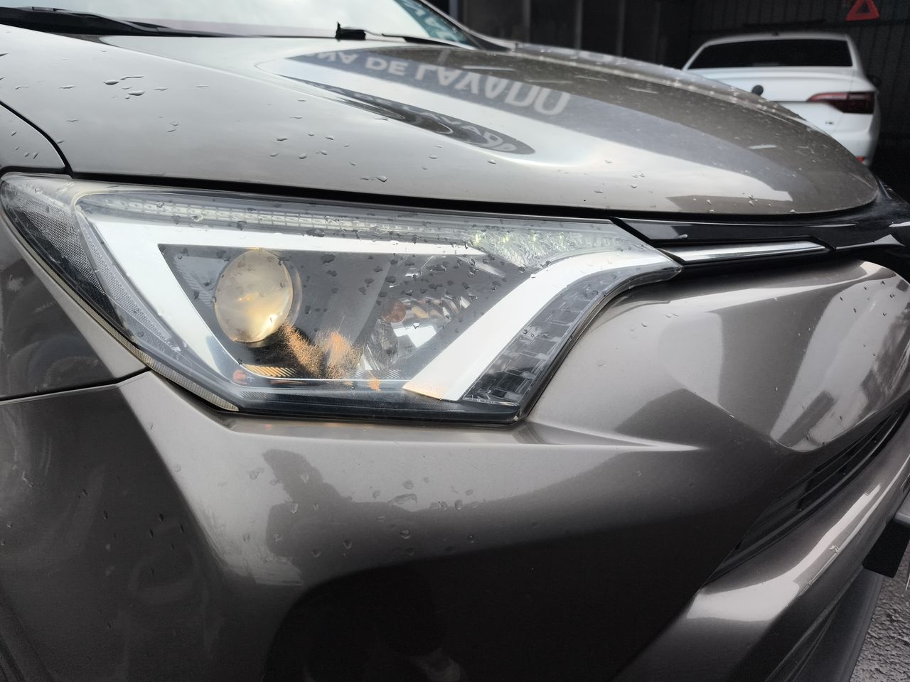 TOYOTA - 8