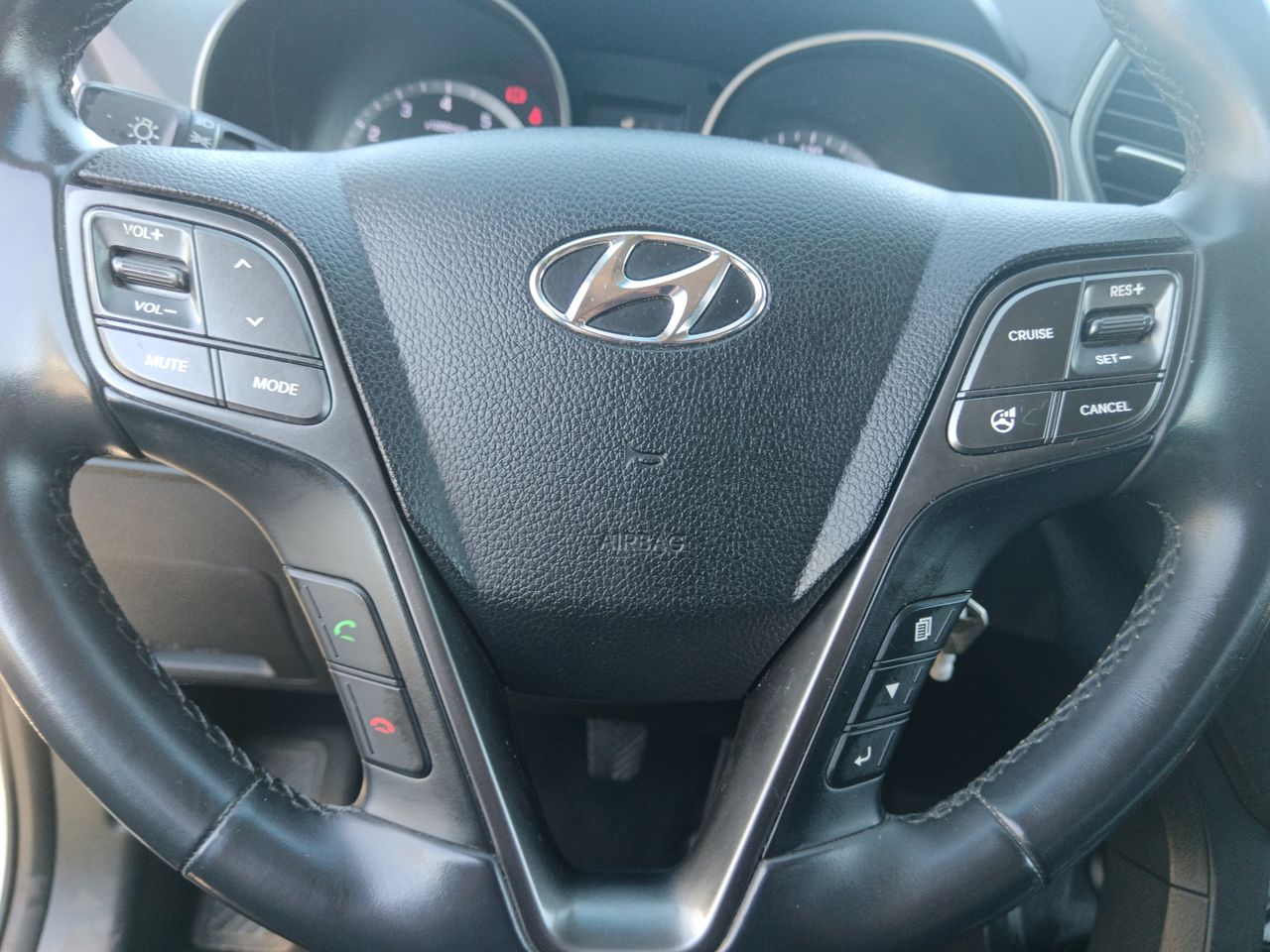 HYUNDAI - 22