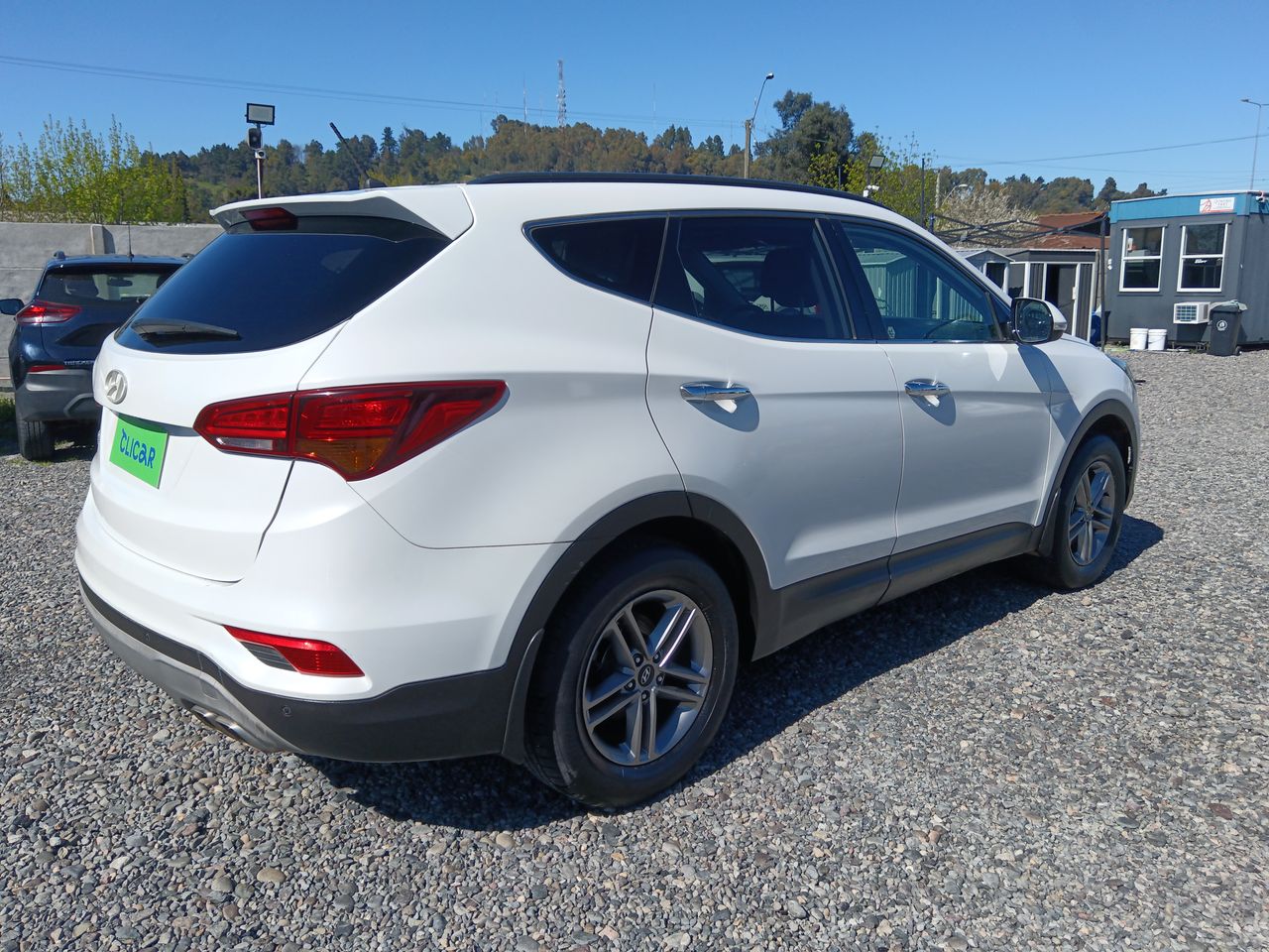 HYUNDAI - 7
